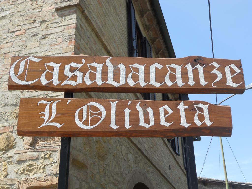 Casa Vacanze L'Oliveta Siena Buitenkant foto