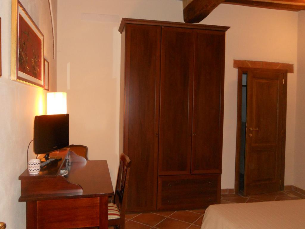 Casa Vacanze L'Oliveta Siena Buitenkant foto