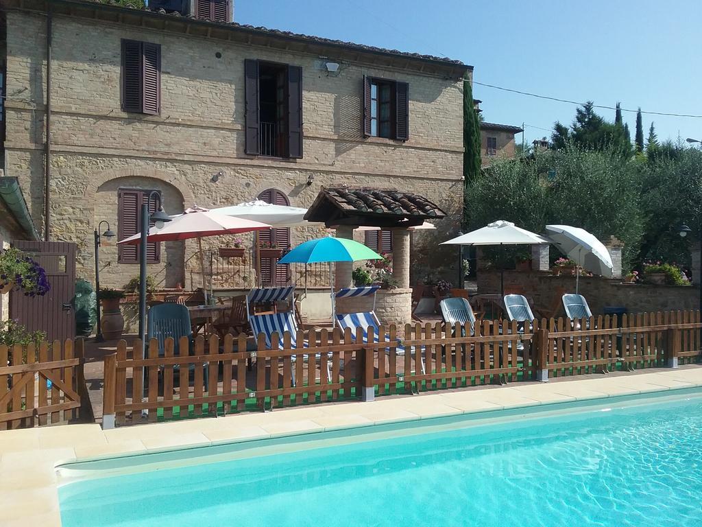 Casa Vacanze L'Oliveta Siena Buitenkant foto