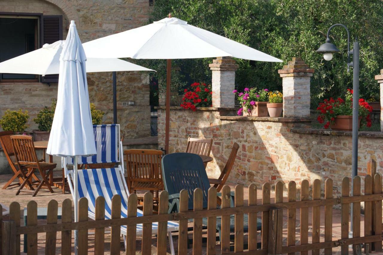 Casa Vacanze L'Oliveta Siena Buitenkant foto